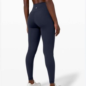 Like New Navy Lululemon pants with luxtreme fabric